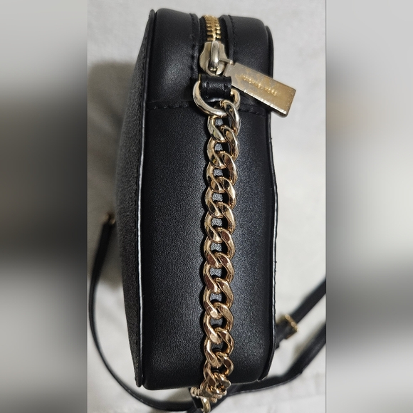 Michael Kors Patchwork Jet Set Crossbody Bag - Picture 6 of 9